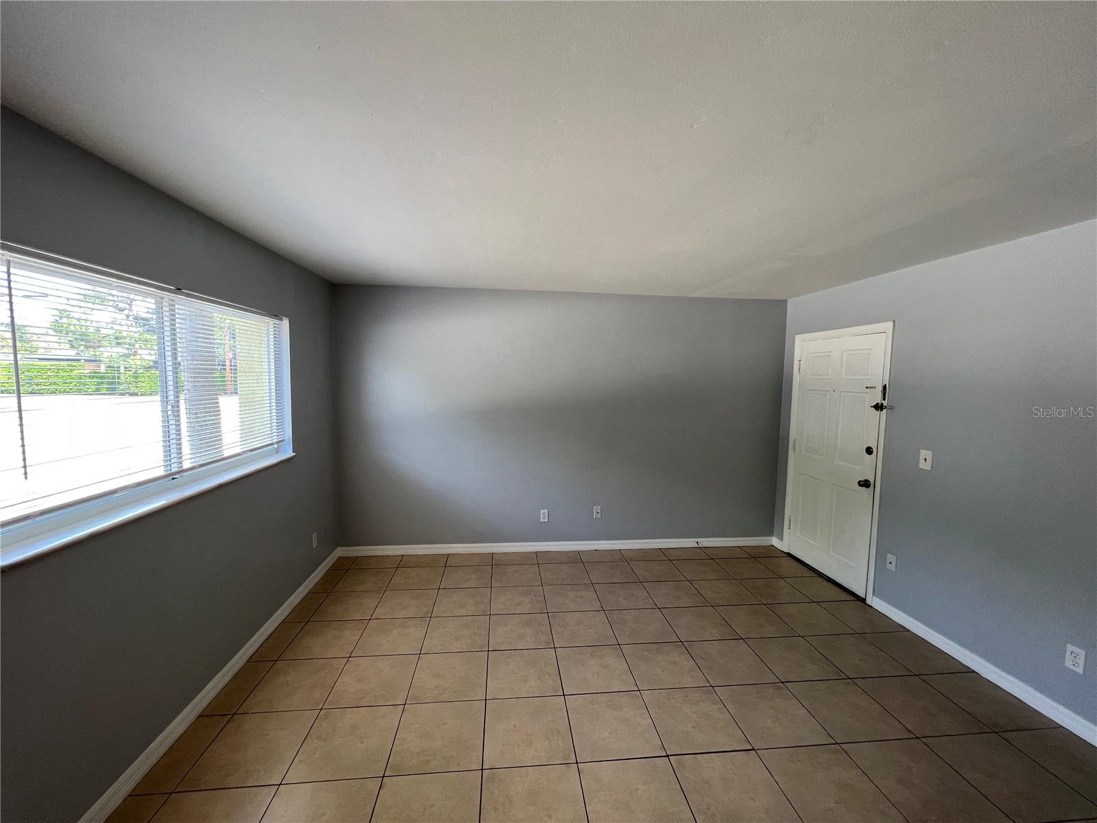 3206 W AZEELE ST #100, TAMPA, FL, 33609