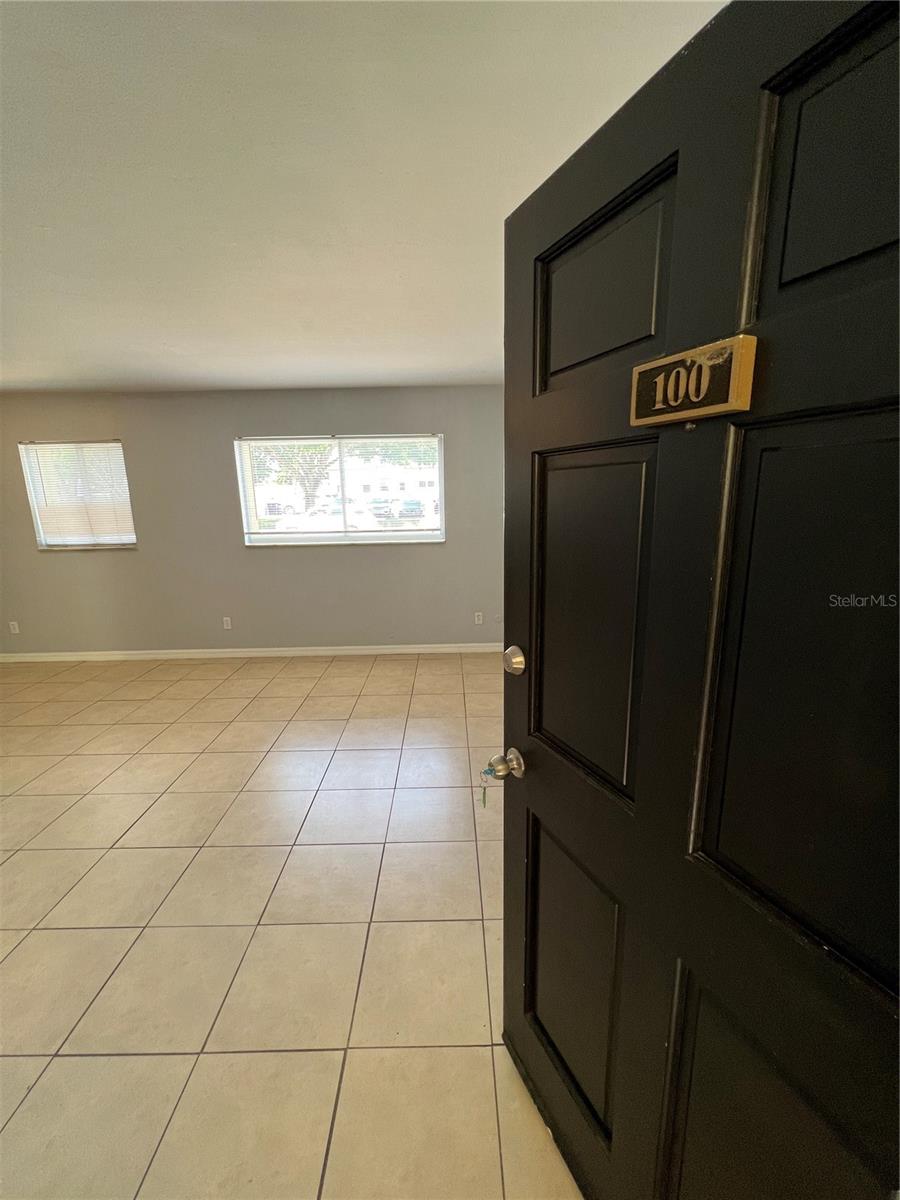 3206 W AZEELE ST #100, TAMPA, FL, 33609