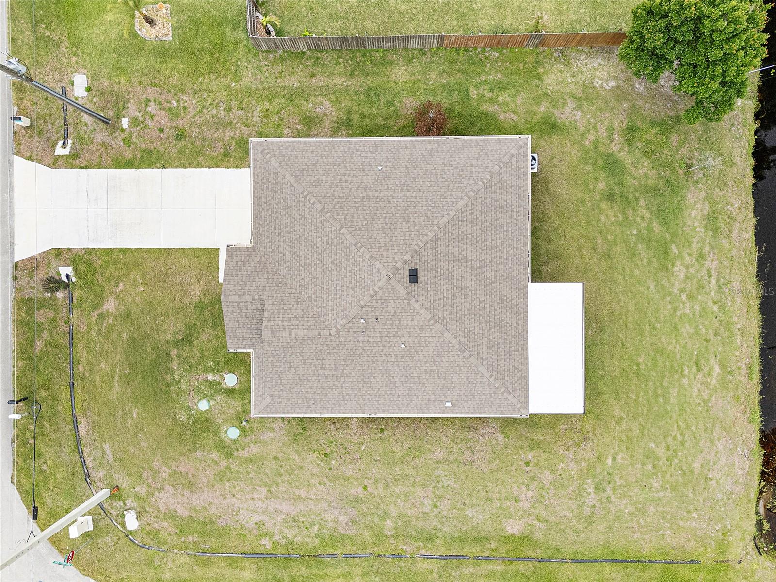 418 FLEMING ST, SEBASTIAN, FL, 32958