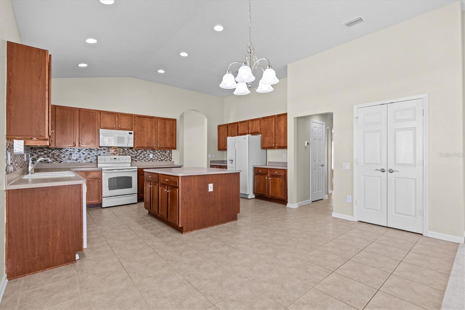 601 NODDING SHADE DR, BROOKSVILLE, FL, 34604