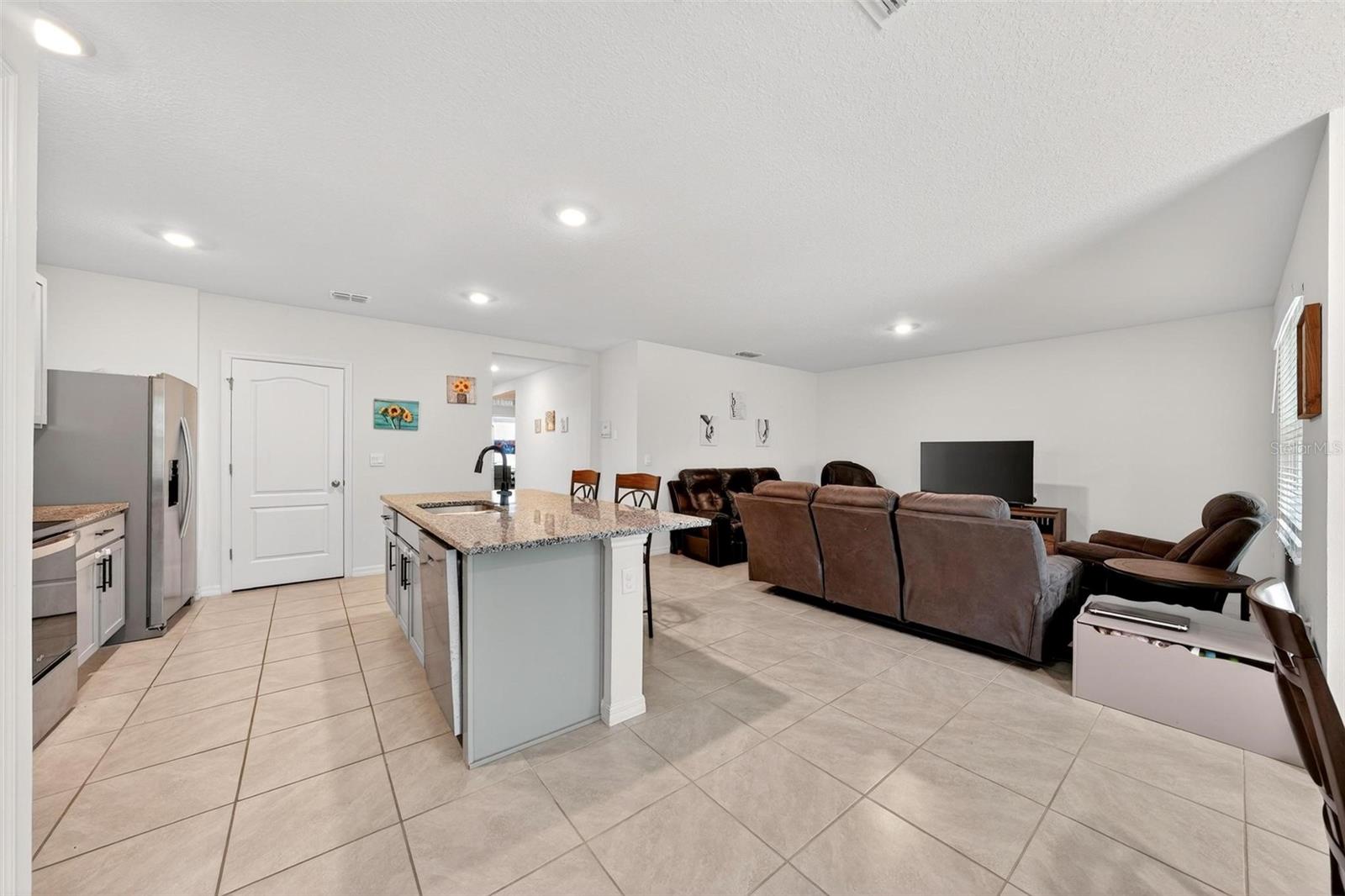 3007 STATEN DR, DELTONA, FL, 32738