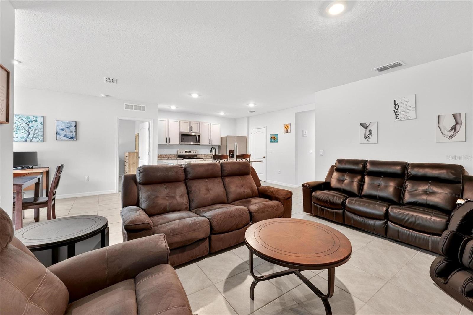 3007 STATEN DR, DELTONA, FL, 32738