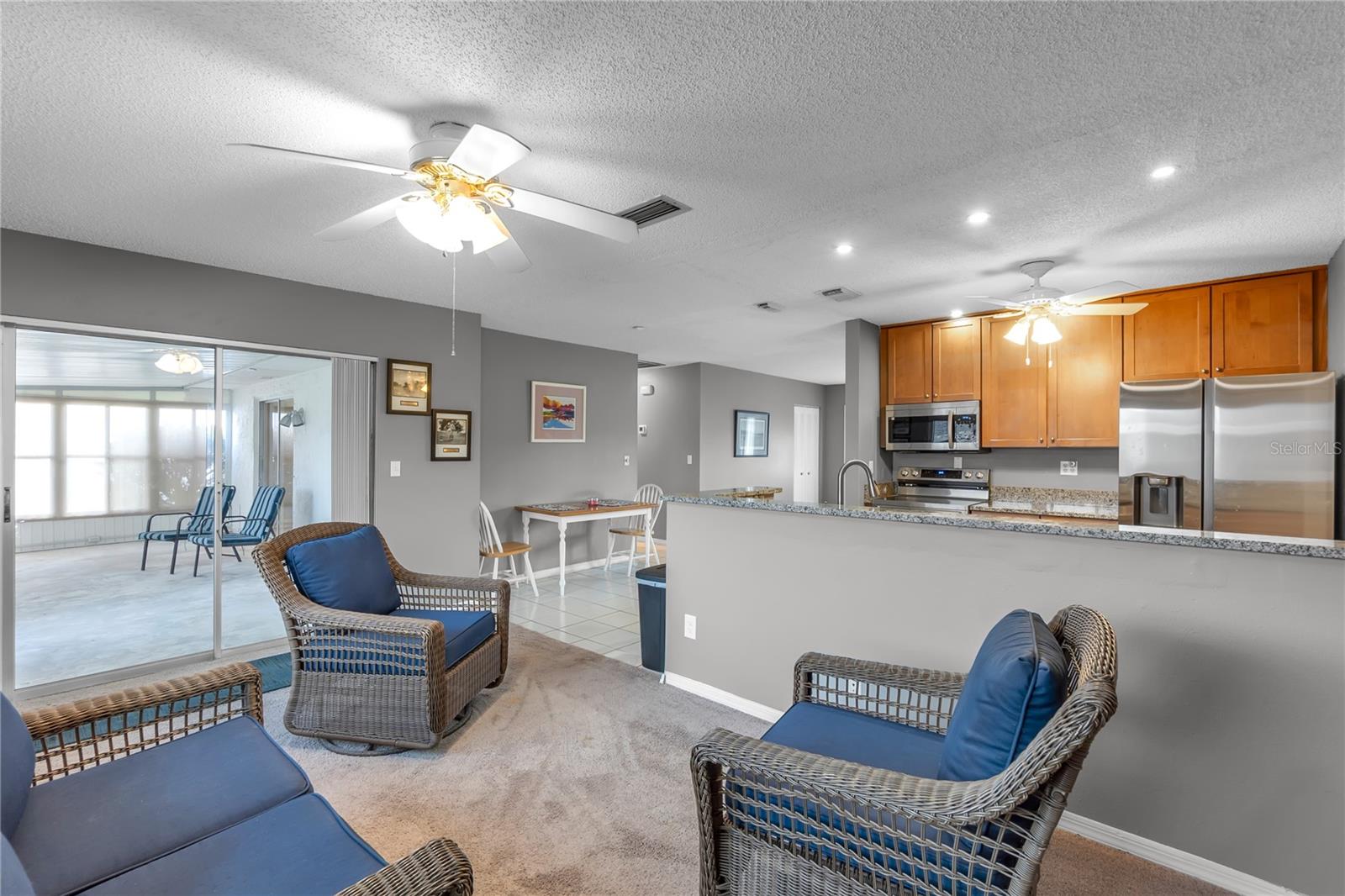 702 HUXLEY PL, SUN CITY CENTER, FL, 33573