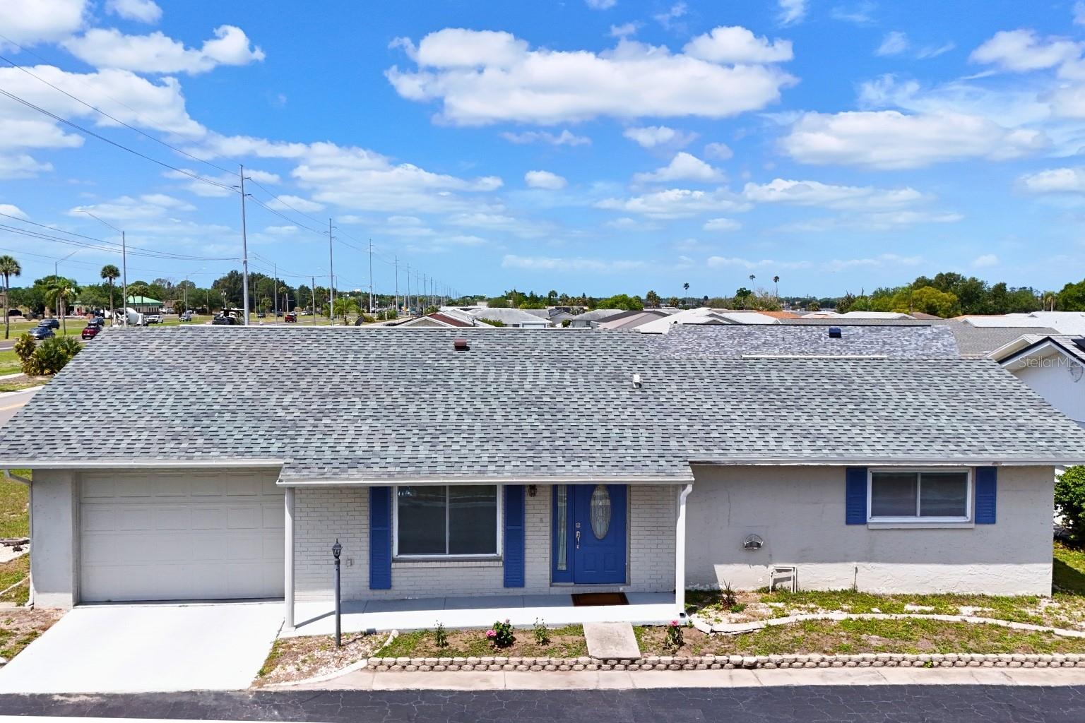 702 HUXLEY PL, SUN CITY CENTER, FL, 33573