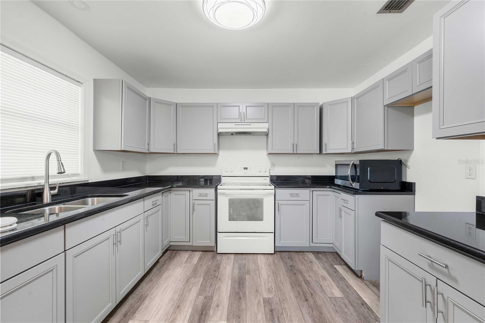 14024 CR 757, WEBSTER, FL, 33597