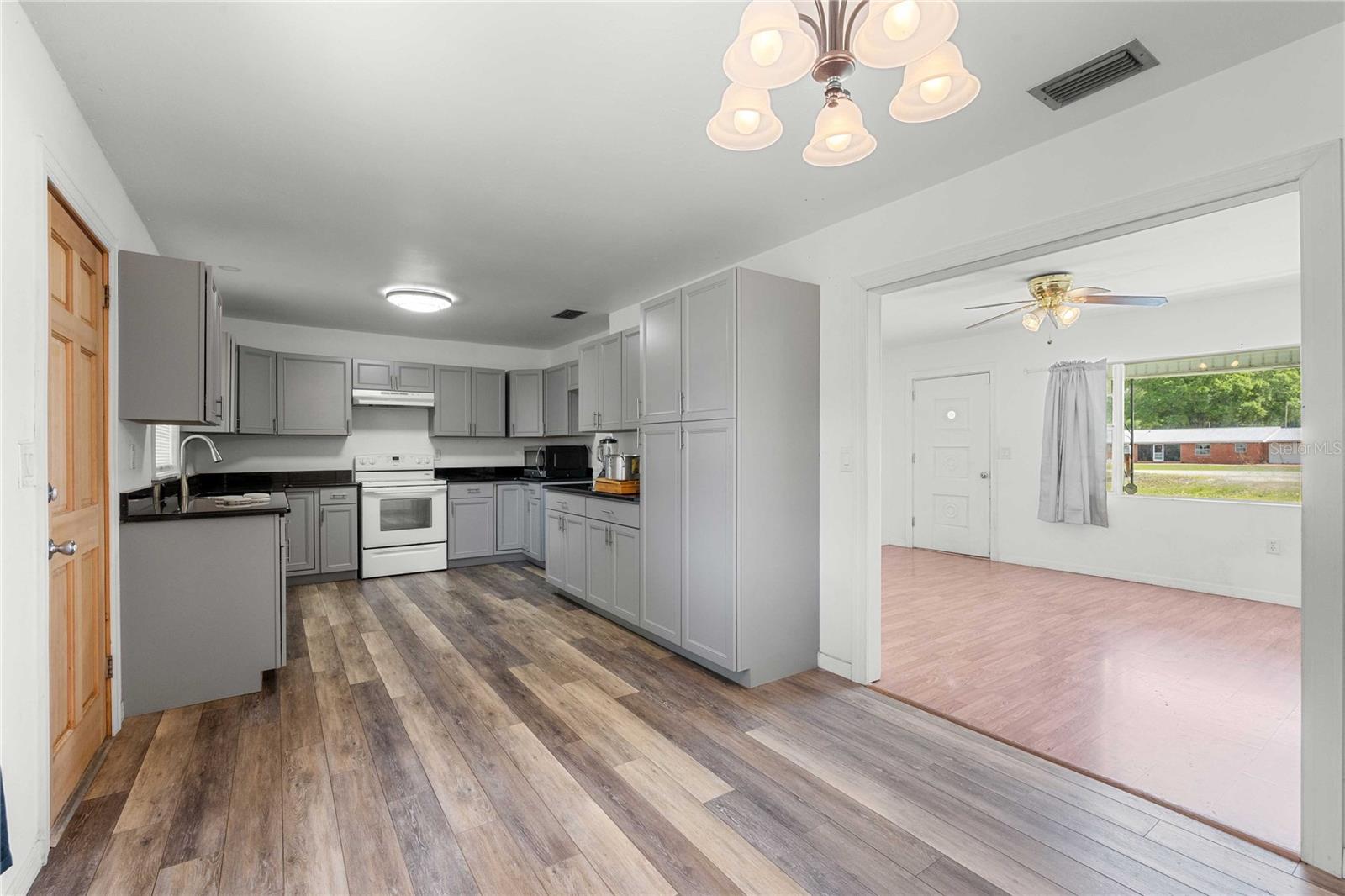 14024 CR 757, WEBSTER, FL, 33597