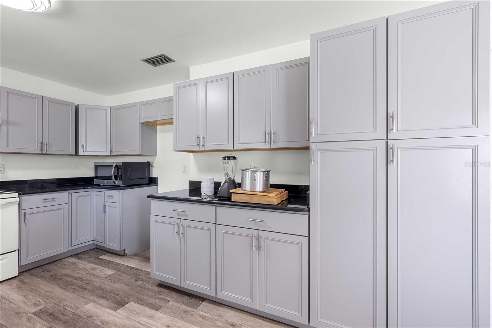 14024 CR 757, WEBSTER, FL, 33597