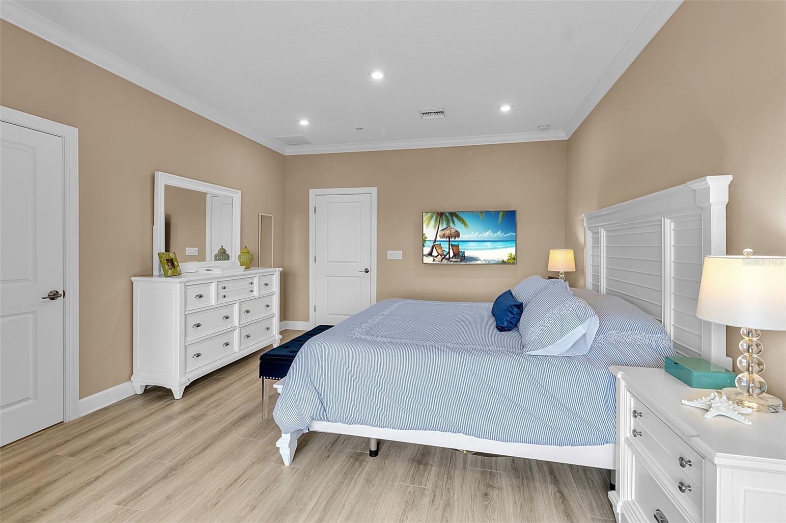 5589 CANNES CIR, SARASOTA, FL, 34231
