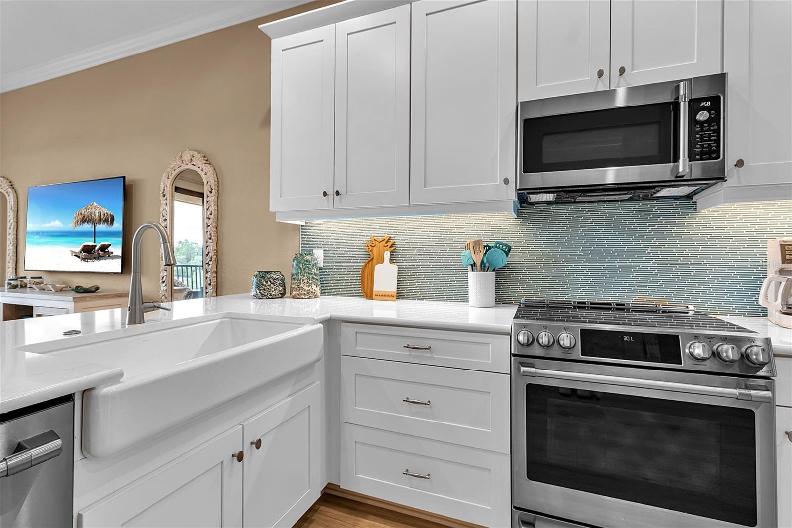 5589 CANNES CIR, SARASOTA, FL, 34231