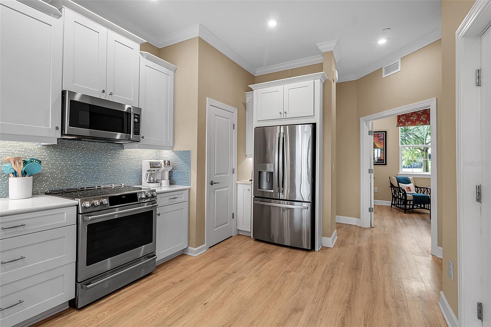 5589 CANNES CIR, SARASOTA, FL, 34231