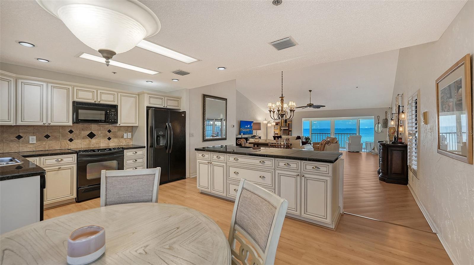 4557 BAY CLUB DR, BRADENTON, FL, 34210