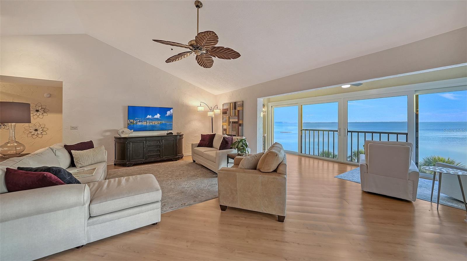 4557 BAY CLUB DR, BRADENTON, FL, 34210