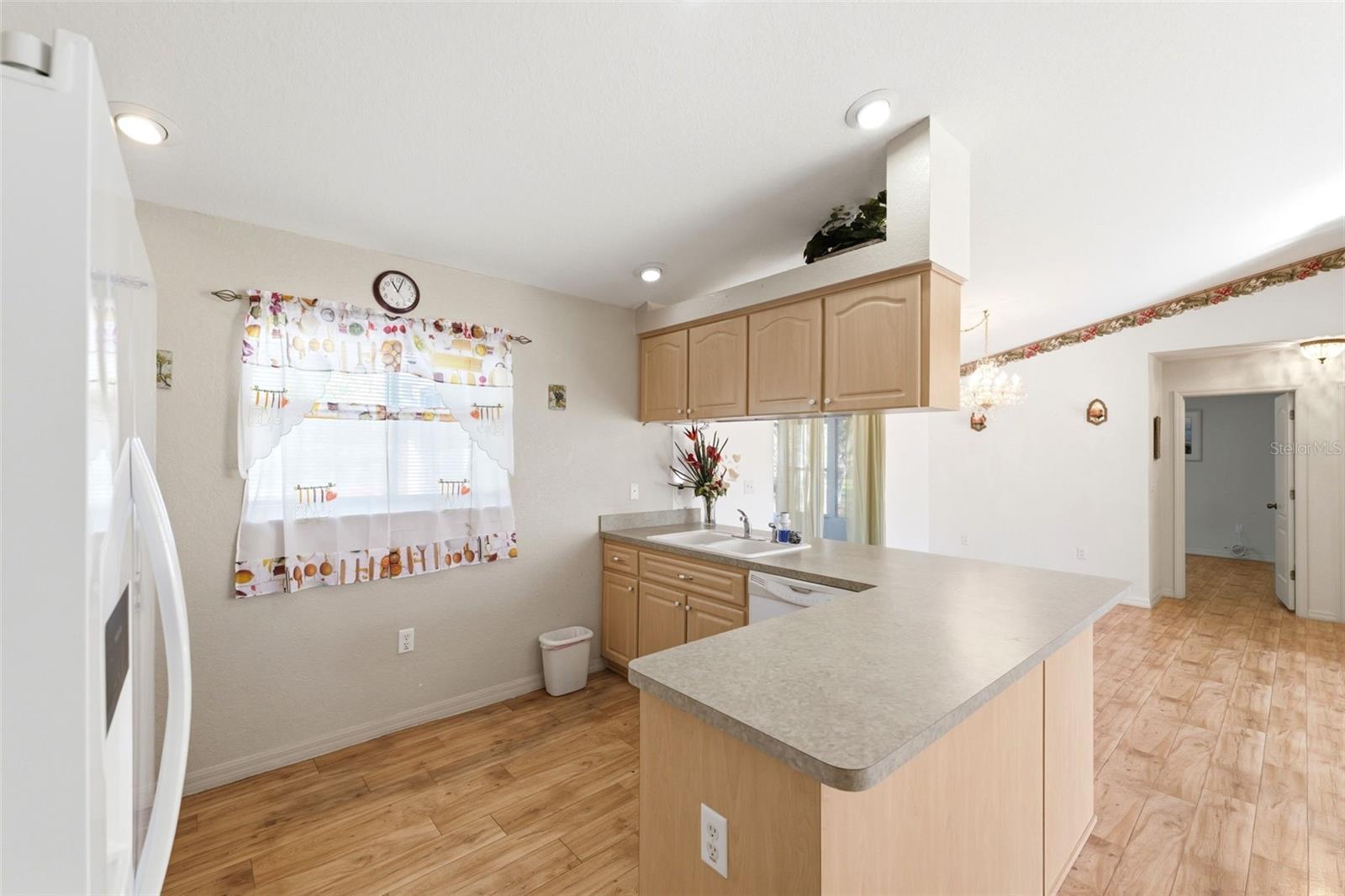Kitchen/Dining