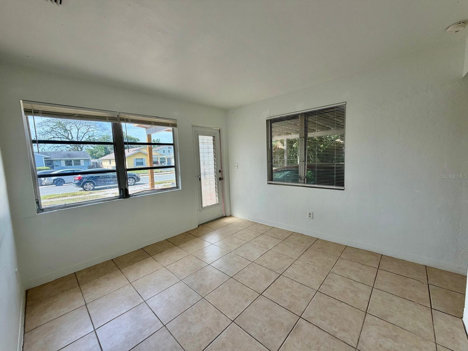 4627 19TH AVE S, ST PETERSBURG, FL, 33711