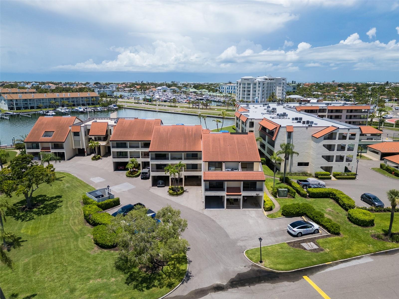 120 1ST ST E #110, TIERRA VERDE, FL, 33715