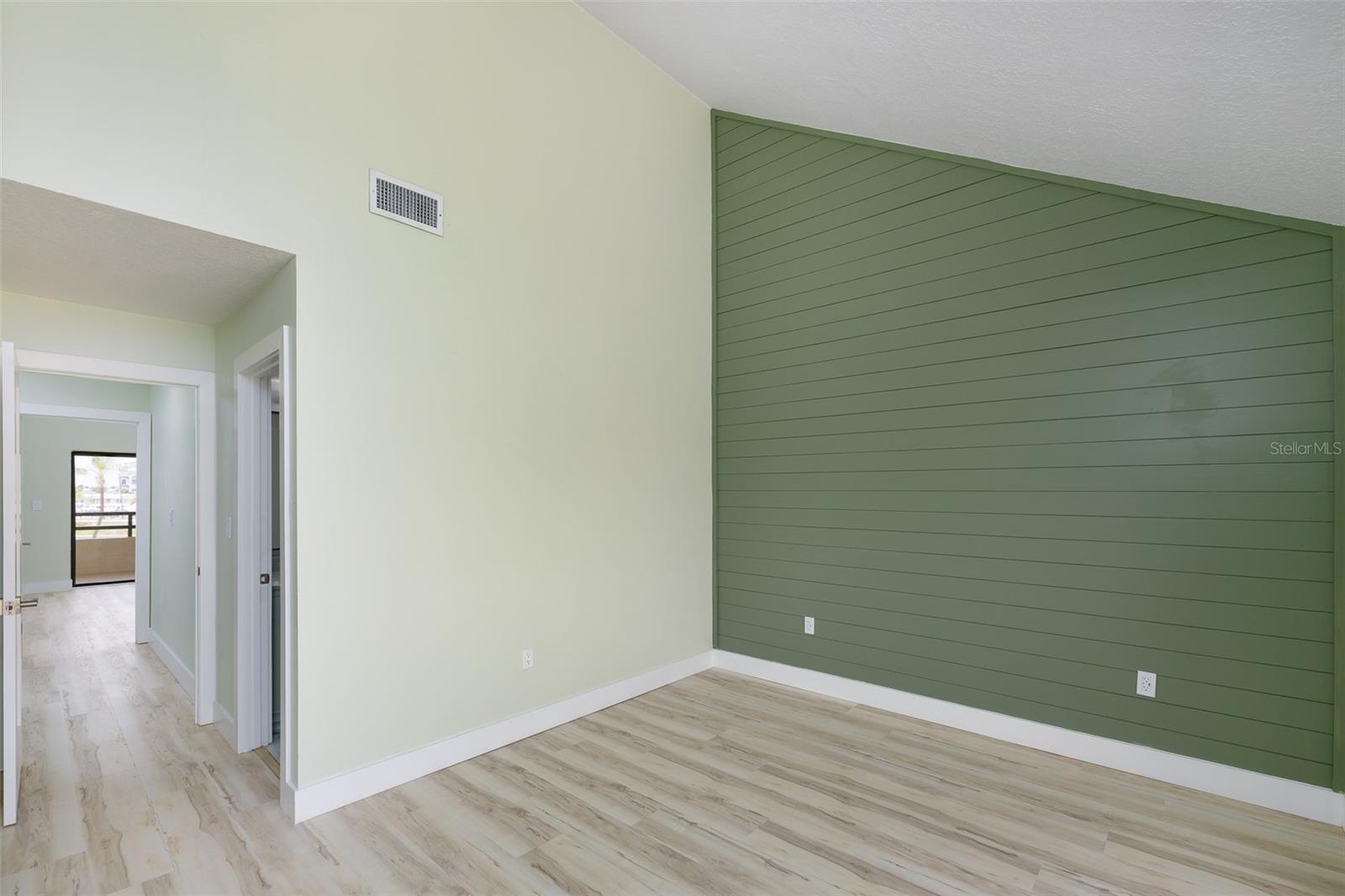 120 1ST ST E #110, TIERRA VERDE, FL, 33715