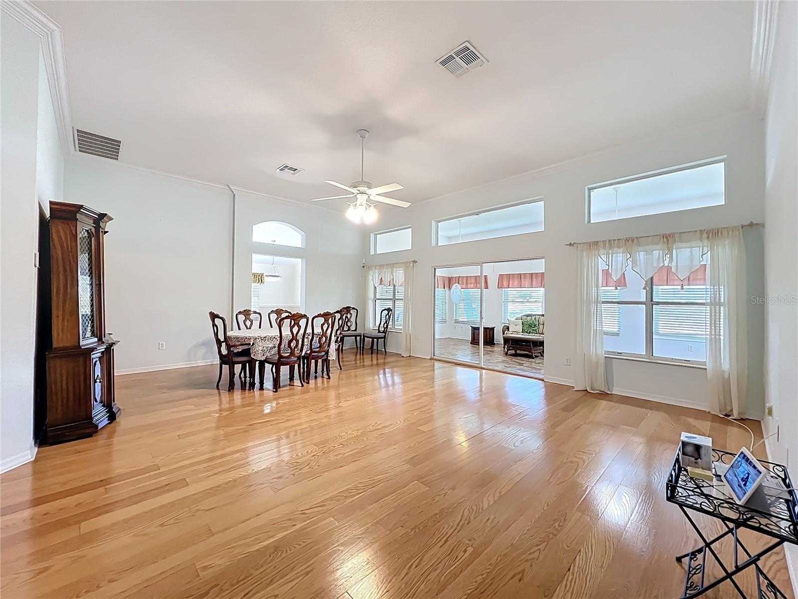 4822 SAWGRASS LAKE CIR, LEESBURG, FL, 34748