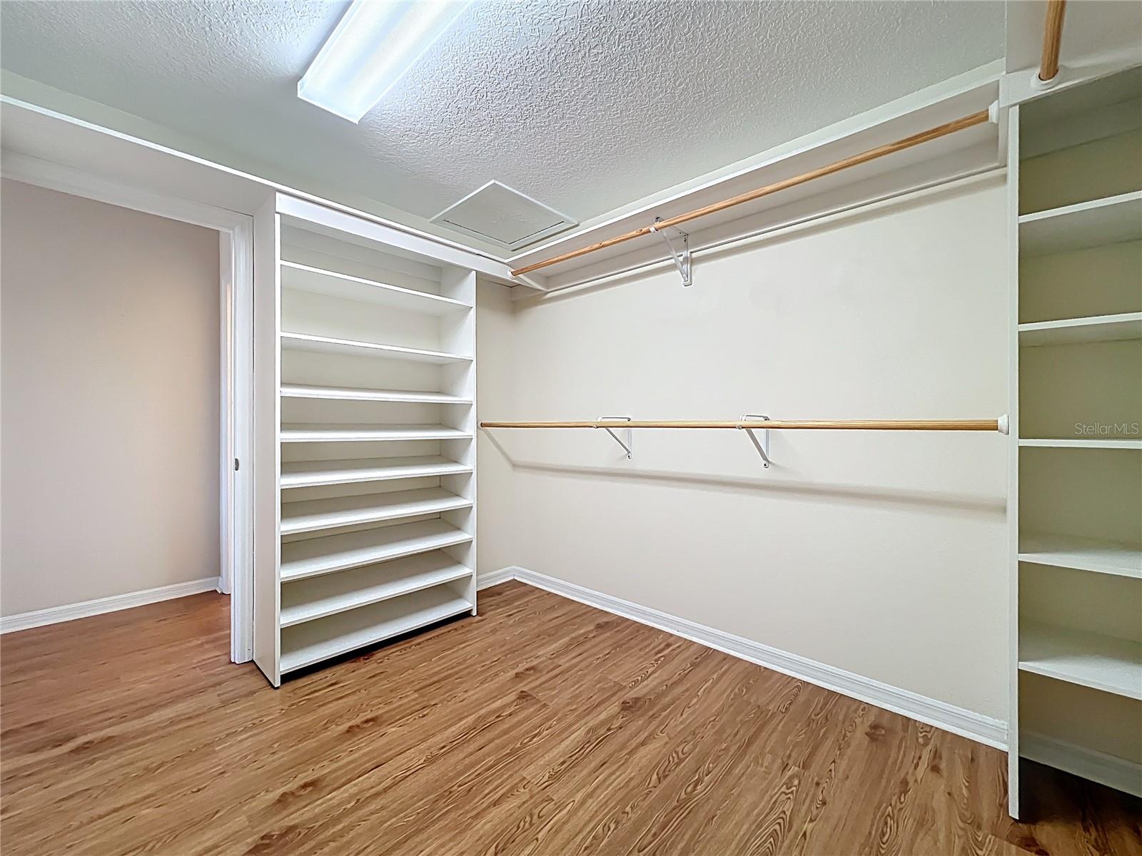 4822 SAWGRASS LAKE CIR, LEESBURG, FL, 34748
