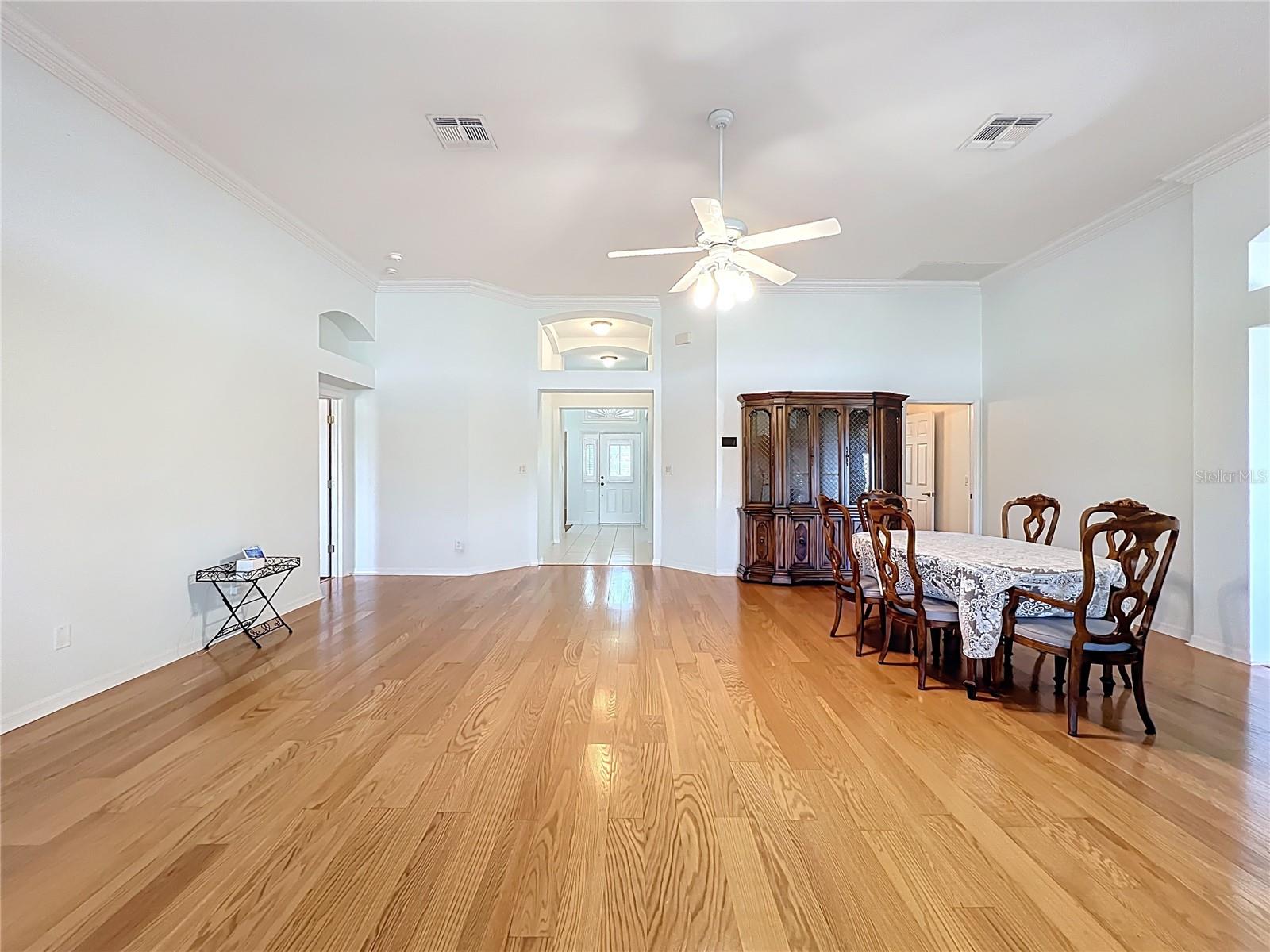 4822 SAWGRASS LAKE CIR, LEESBURG, FL, 34748