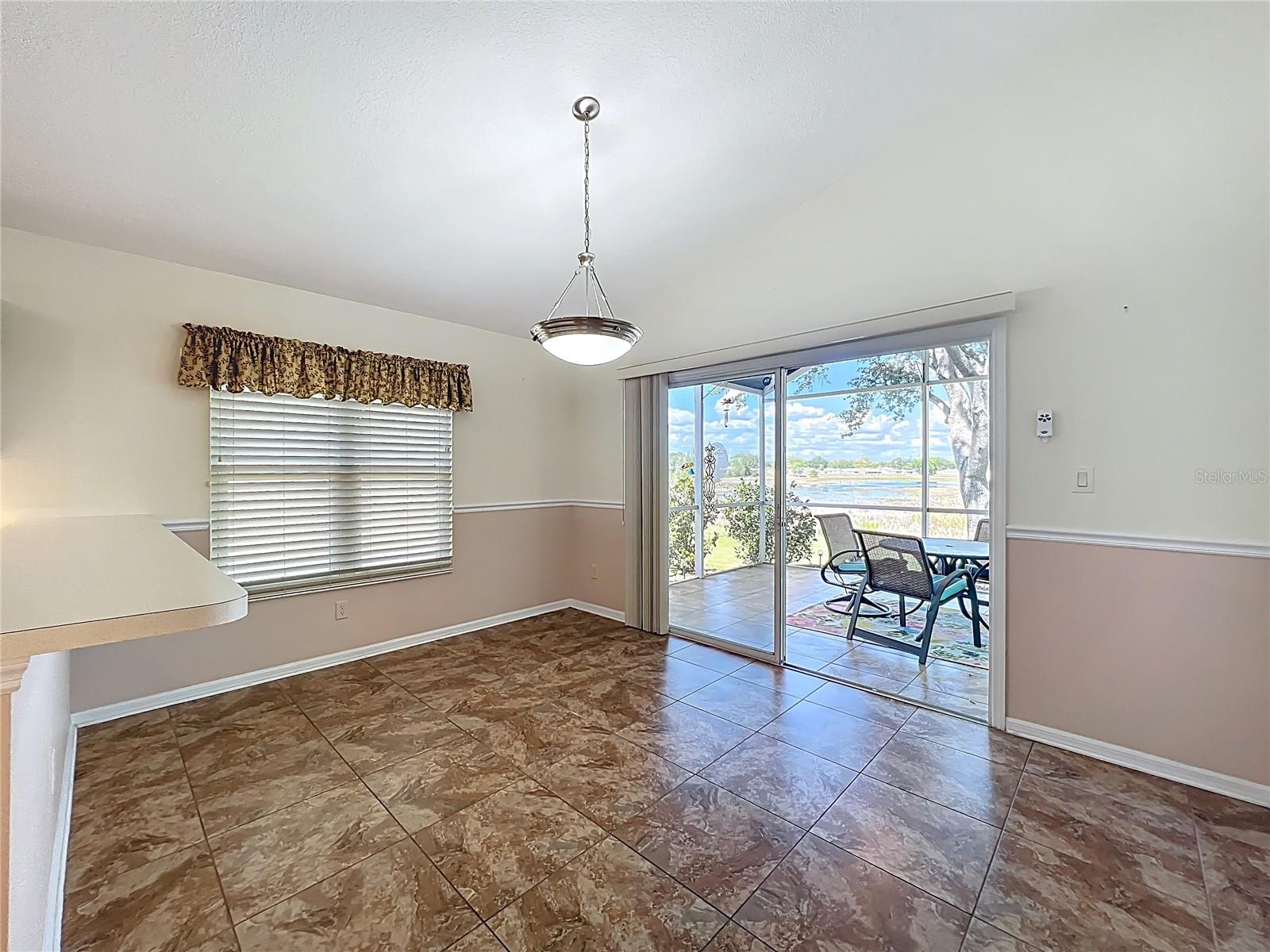 4822 SAWGRASS LAKE CIR, LEESBURG, FL, 34748