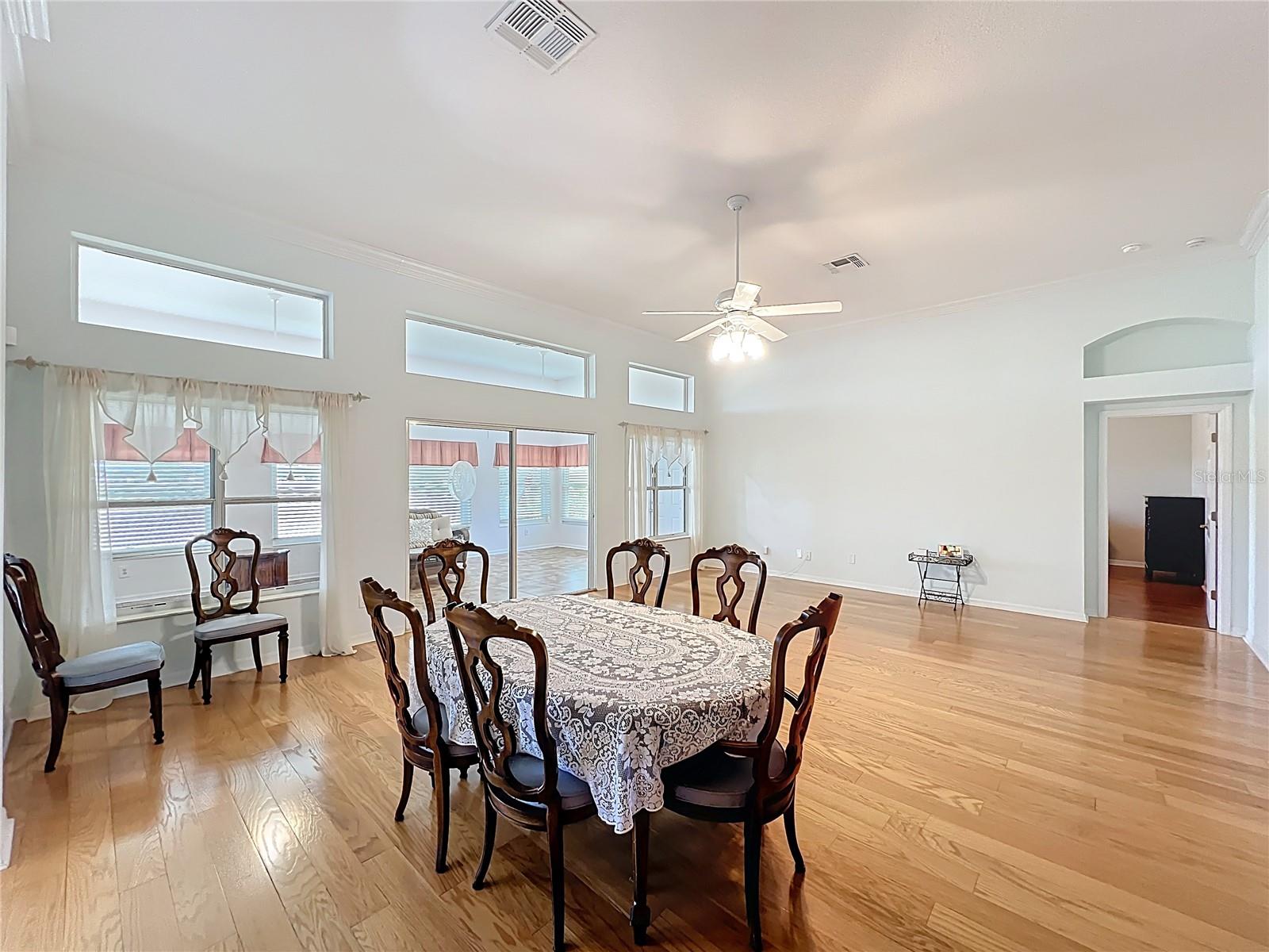 4822 SAWGRASS LAKE CIR, LEESBURG, FL, 34748