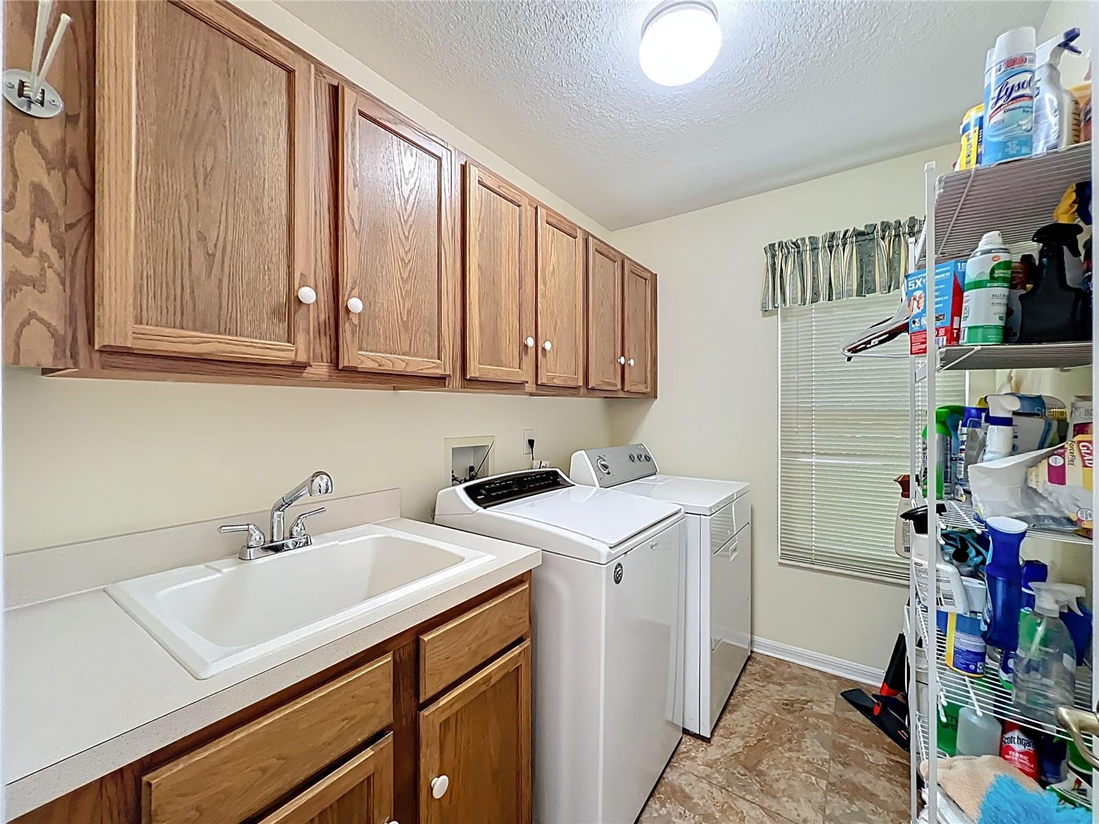 4822 SAWGRASS LAKE CIR, LEESBURG, FL, 34748