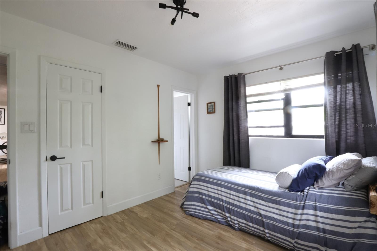 1002 NE 19TH PL, GAINESVILLE, FL, 32609