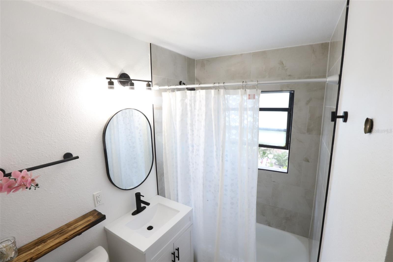 1002 NE 19TH PL, GAINESVILLE, FL, 32609