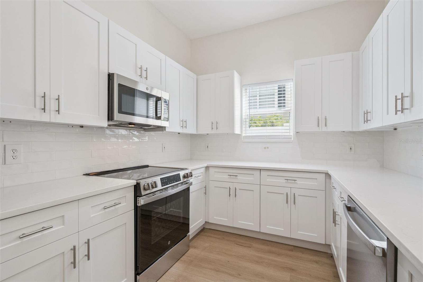 2704 E CENTRAL BLVD, ORLANDO, FL, 32803