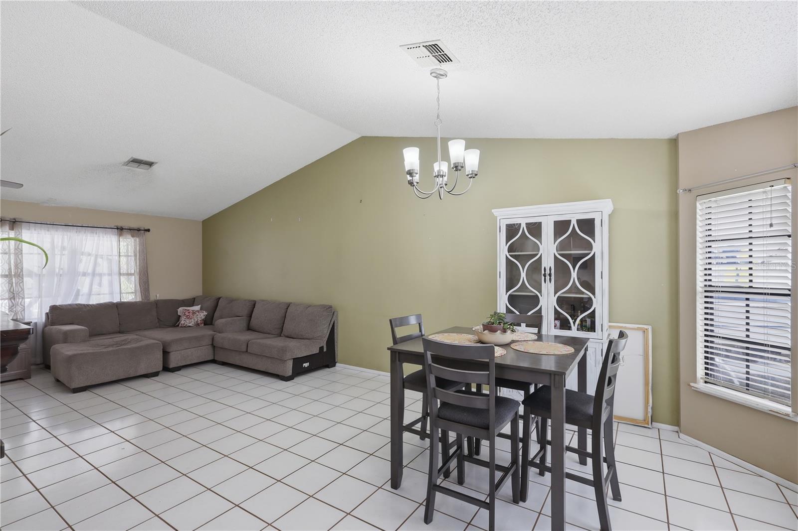 1326 FERENDINA DR, DELTONA, FL, 32725