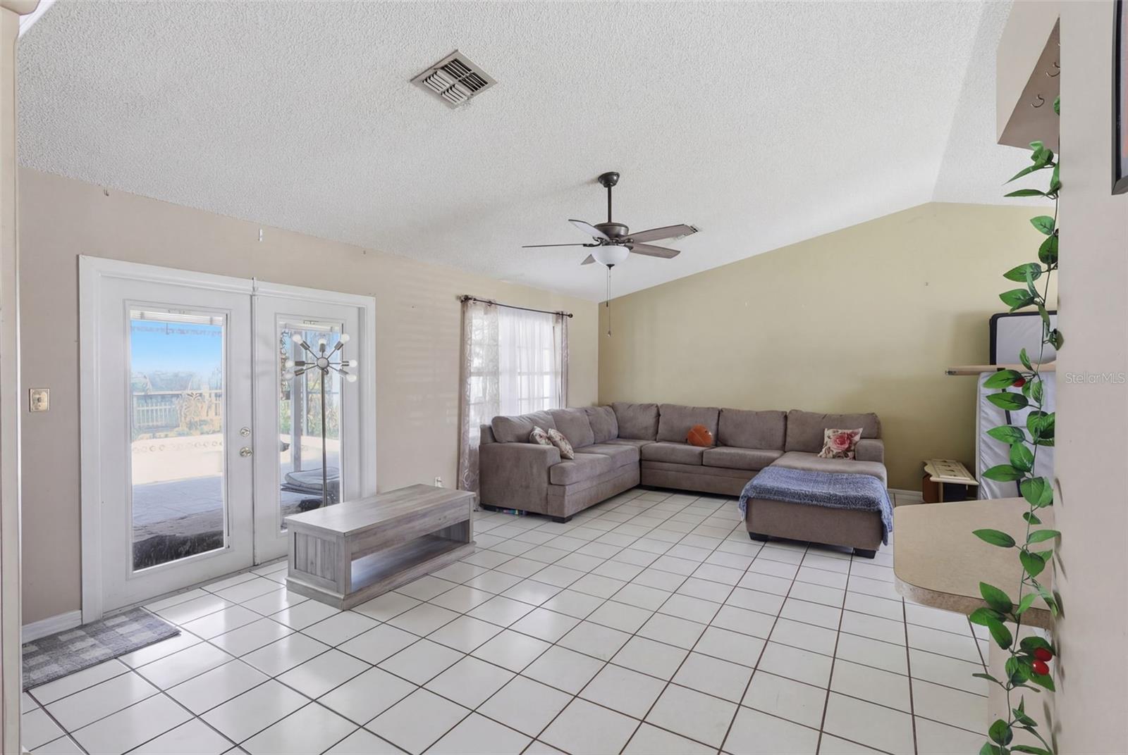 1326 FERENDINA DR, DELTONA, FL, 32725