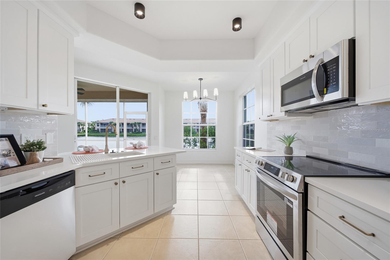 7084 PROSPERITY CIR #1102, SARASOTA, FL, 34238