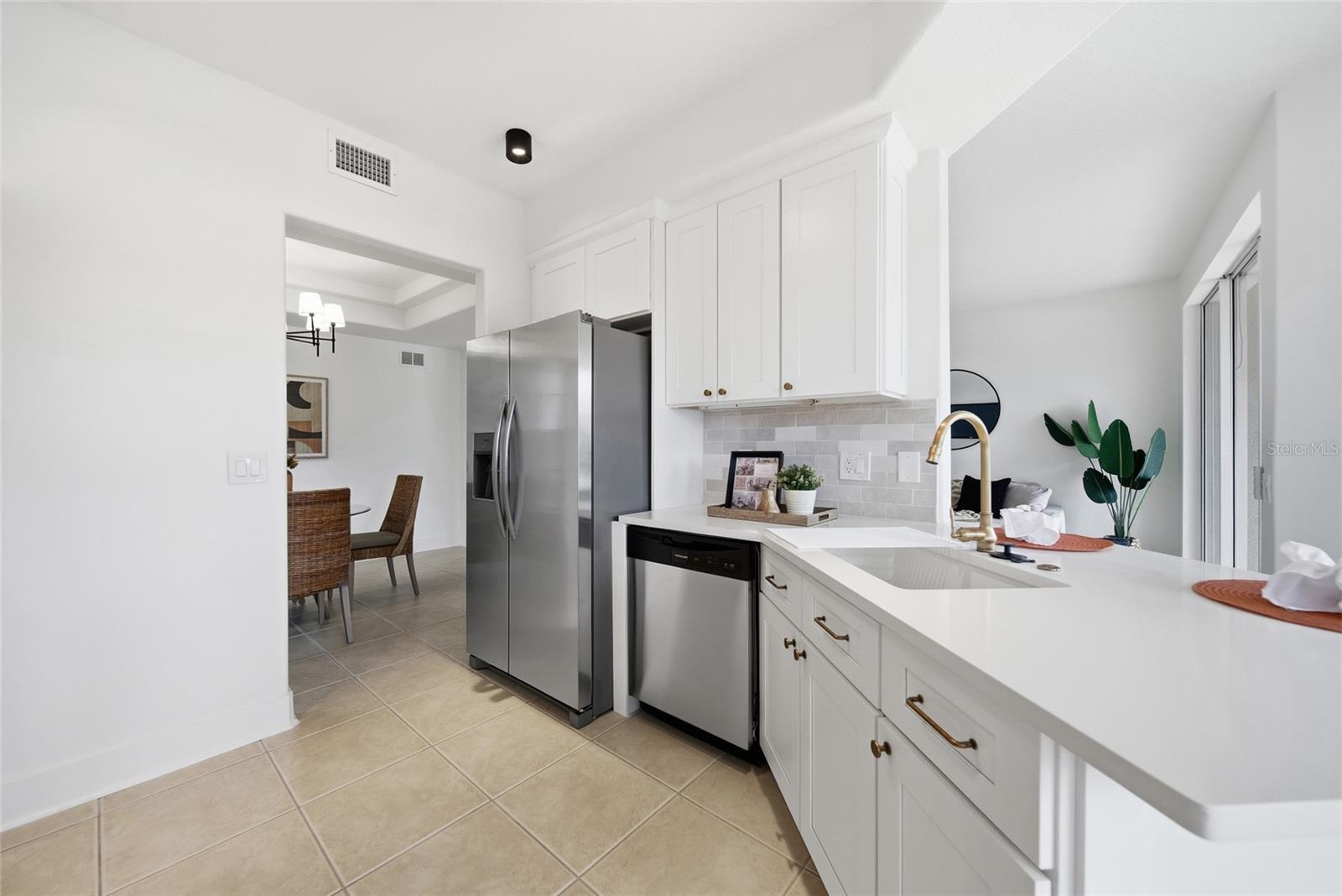 7084 PROSPERITY CIR #1102, SARASOTA, FL, 34238