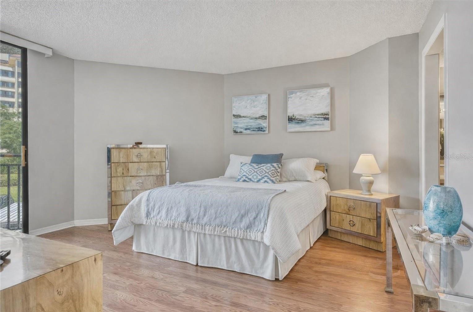 690 ISLAND WAY #307, CLEARWATER BEACH, FL, 33767