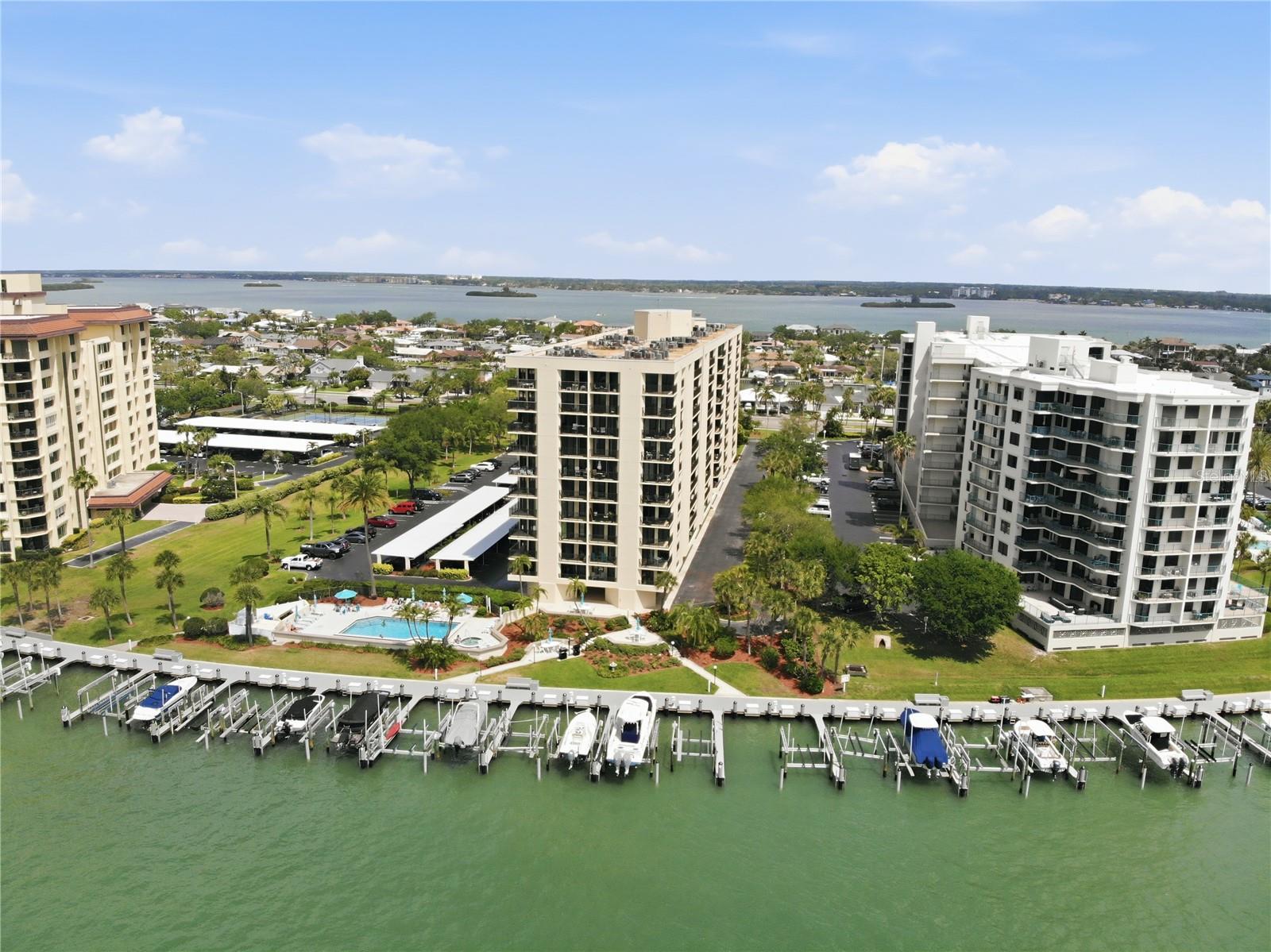 690 ISLAND WAY #307, CLEARWATER BEACH, FL, 33767