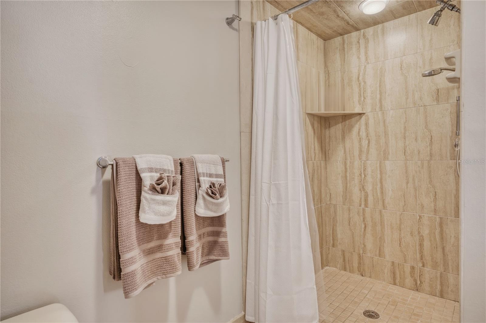690 ISLAND WAY #307, CLEARWATER BEACH, FL, 33767