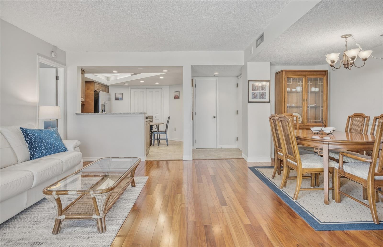 690 ISLAND WAY #307, CLEARWATER BEACH, FL, 33767