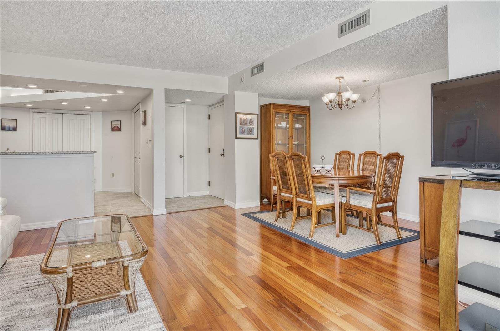 690 ISLAND WAY #307, CLEARWATER BEACH, FL, 33767