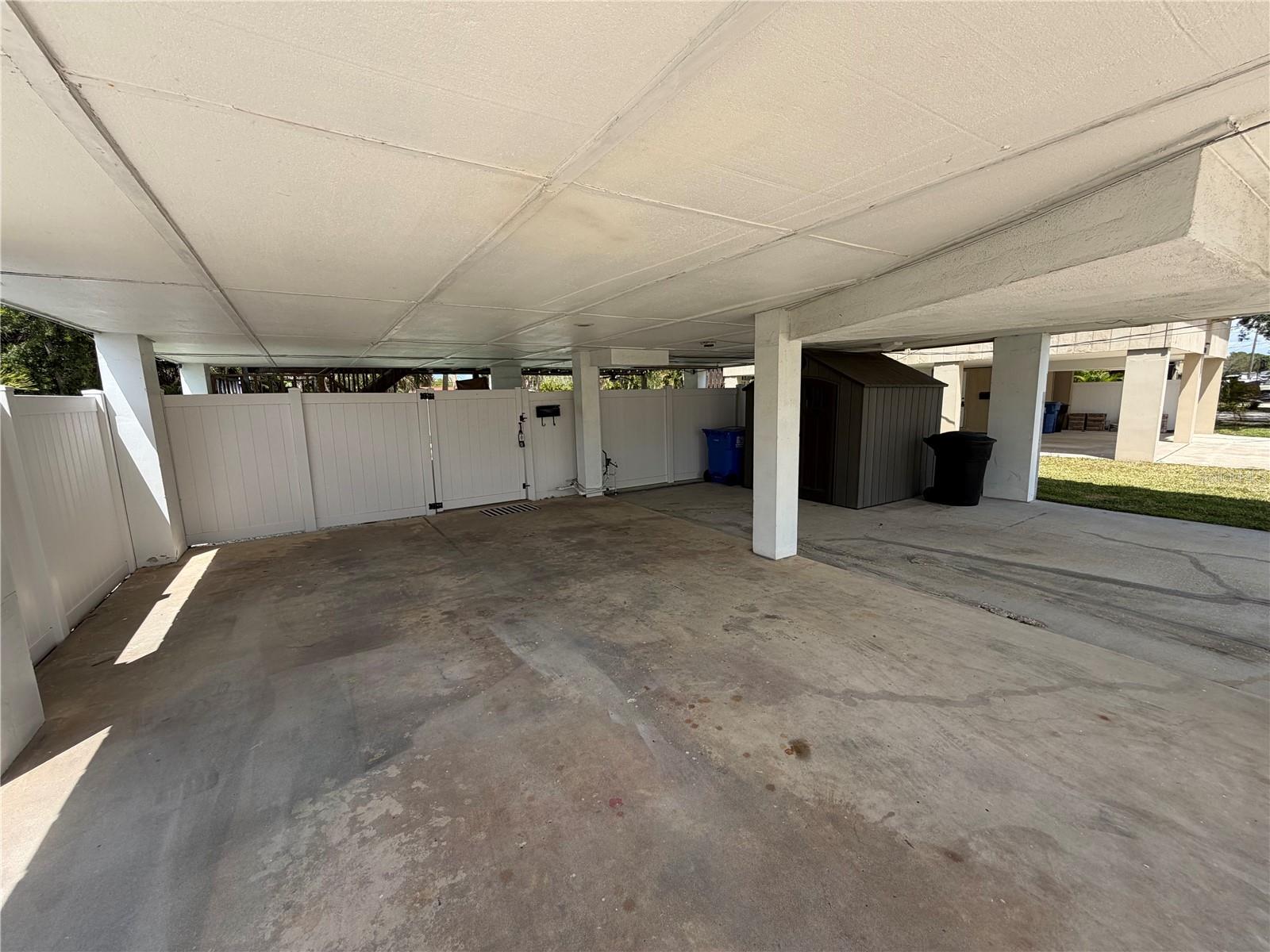 3500 OVERLOOK DR NE, ST PETERSBURG, FL, 33703