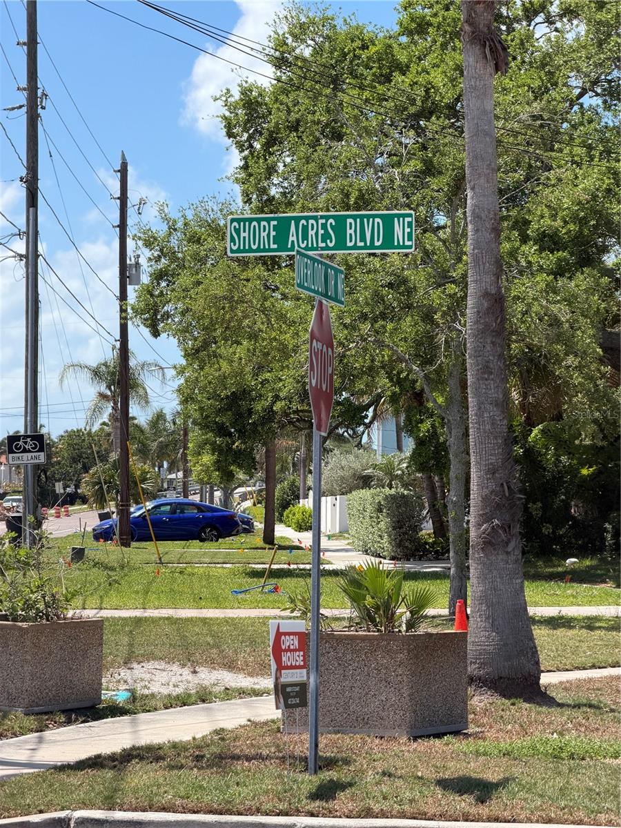 3500 OVERLOOK DR NE, ST PETERSBURG, FL, 33703