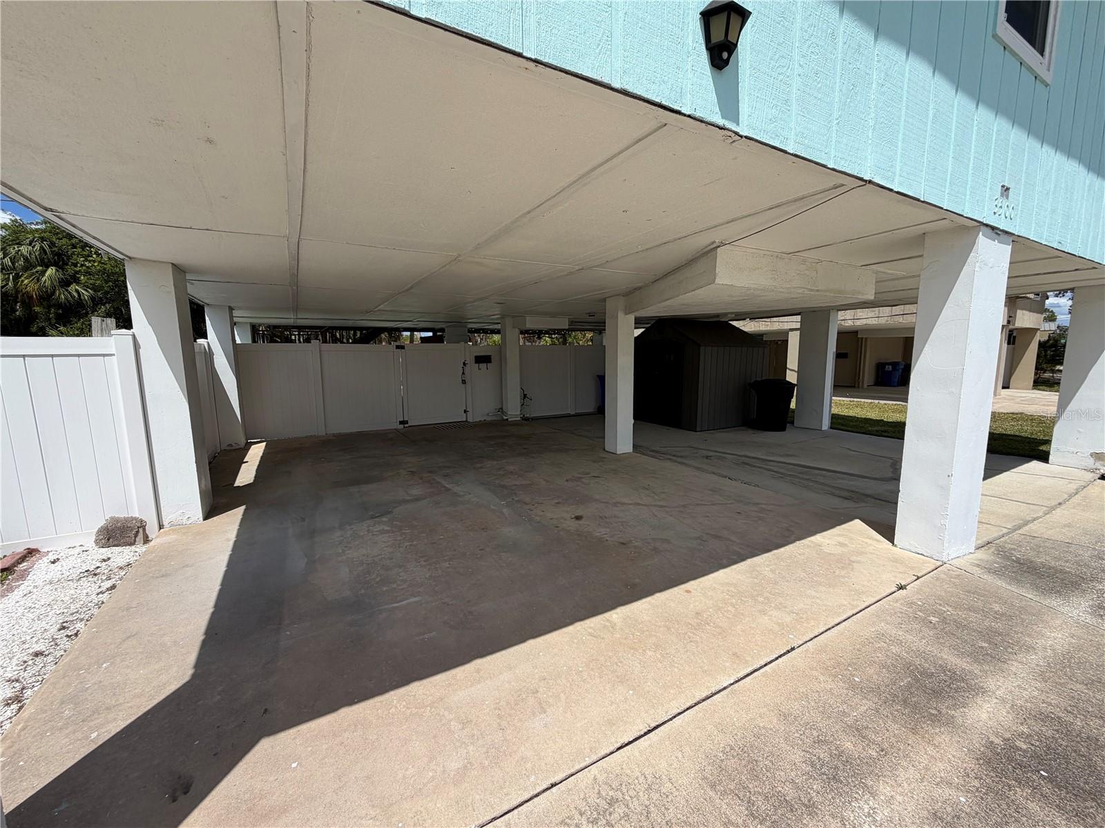 3500 OVERLOOK DR NE, ST PETERSBURG, FL, 33703