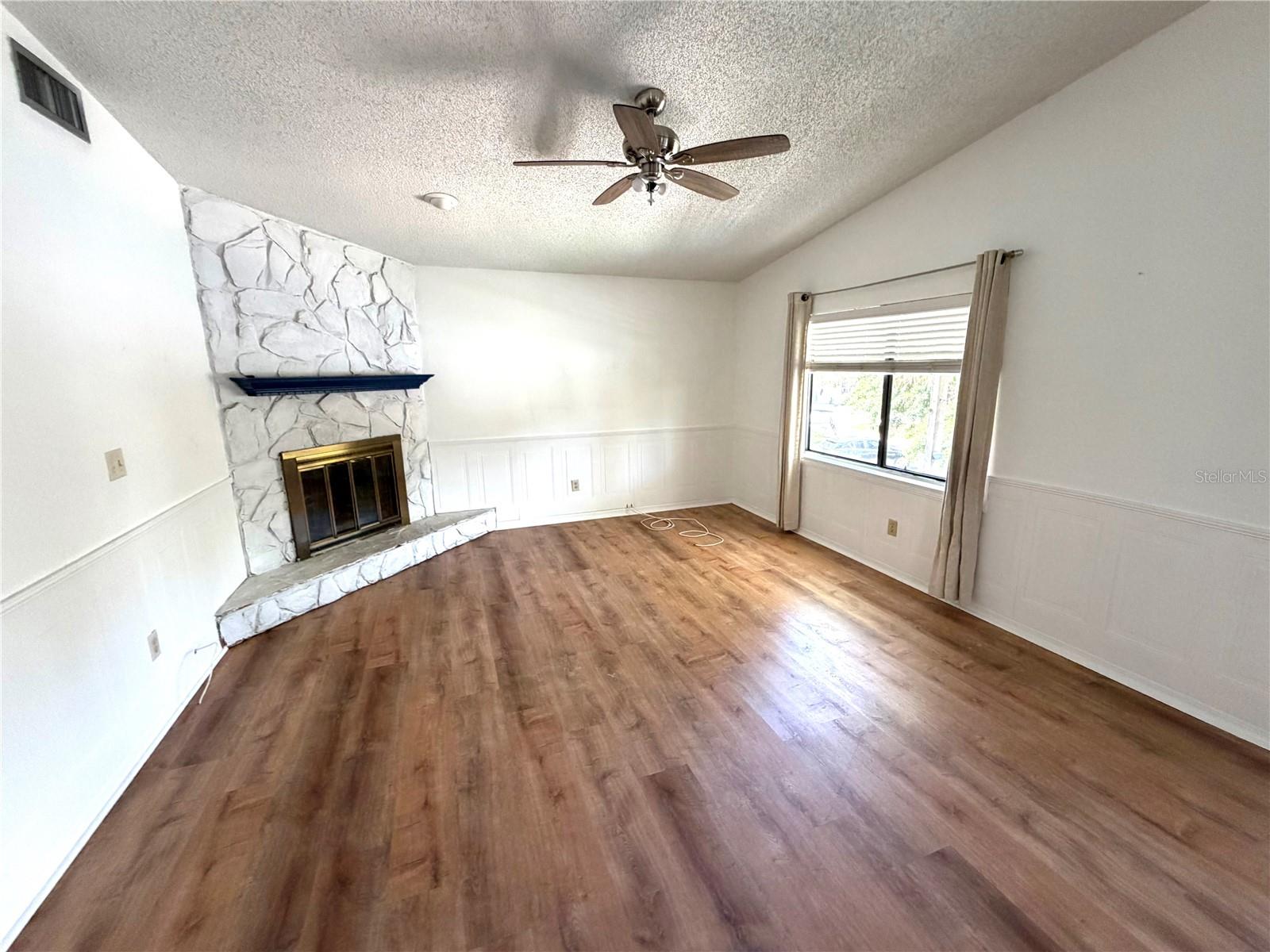 3500 OVERLOOK DR NE, ST PETERSBURG, FL, 33703