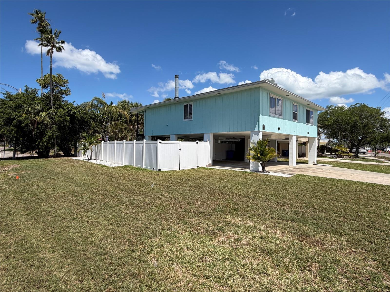 3500 OVERLOOK DR NE, ST PETERSBURG, FL, 33703