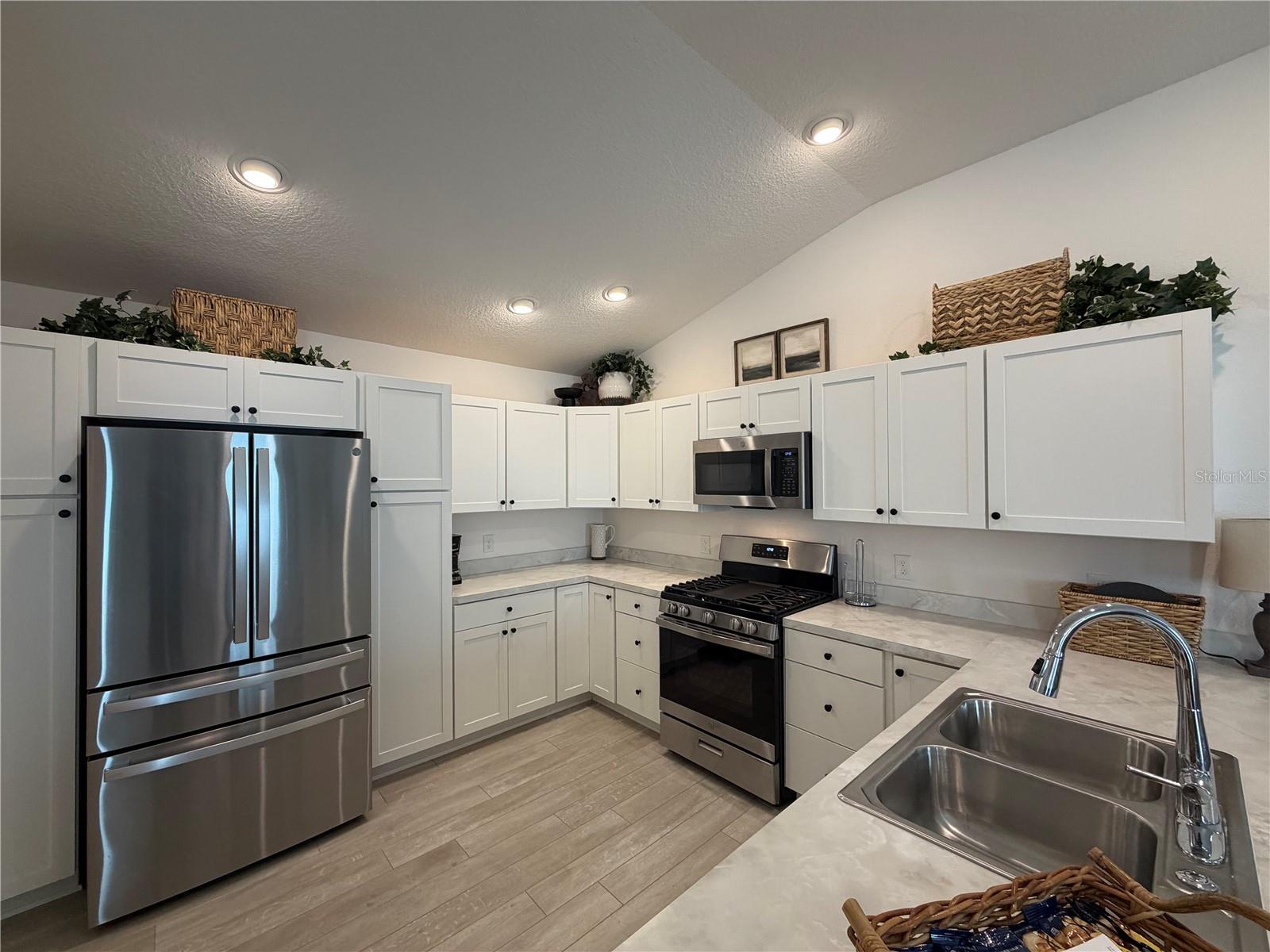 1557 FERRY PL, THE VILLAGES, FL, 34762