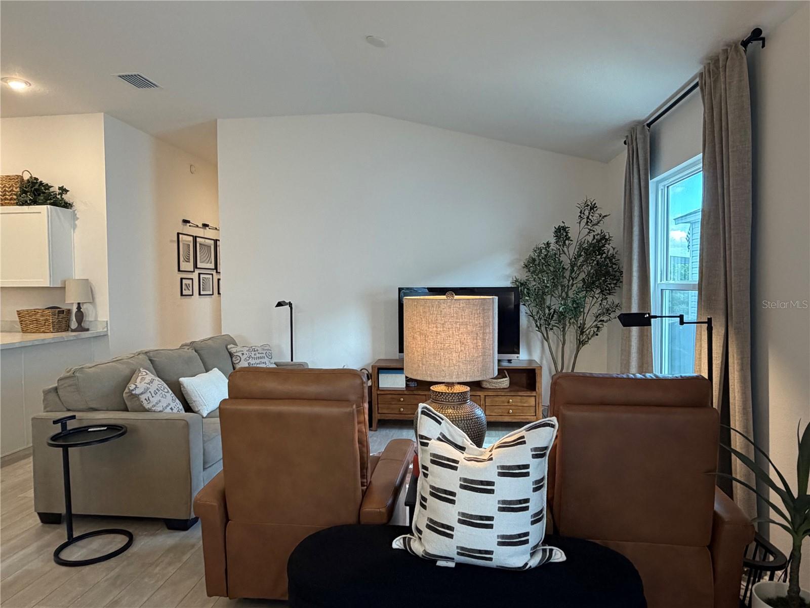 1557 FERRY PL, THE VILLAGES, FL, 34762