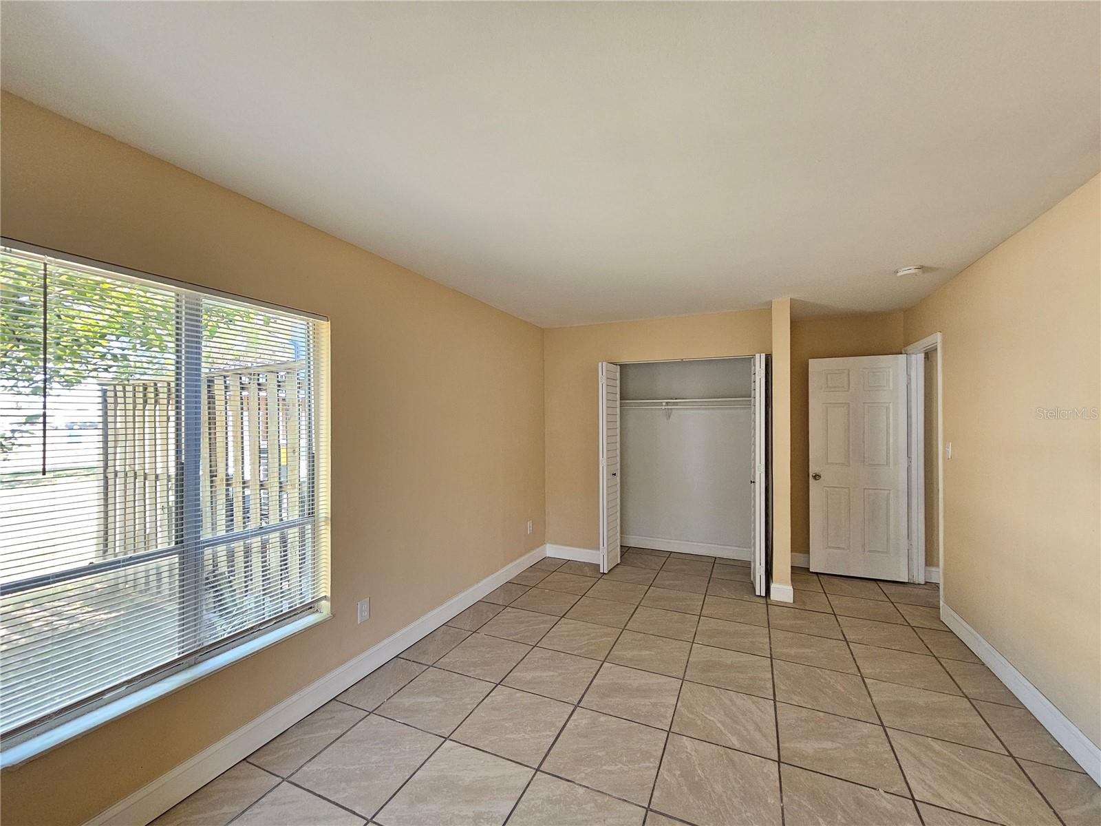 7601 PAULA DR #3, TAMPA, FL, 33615