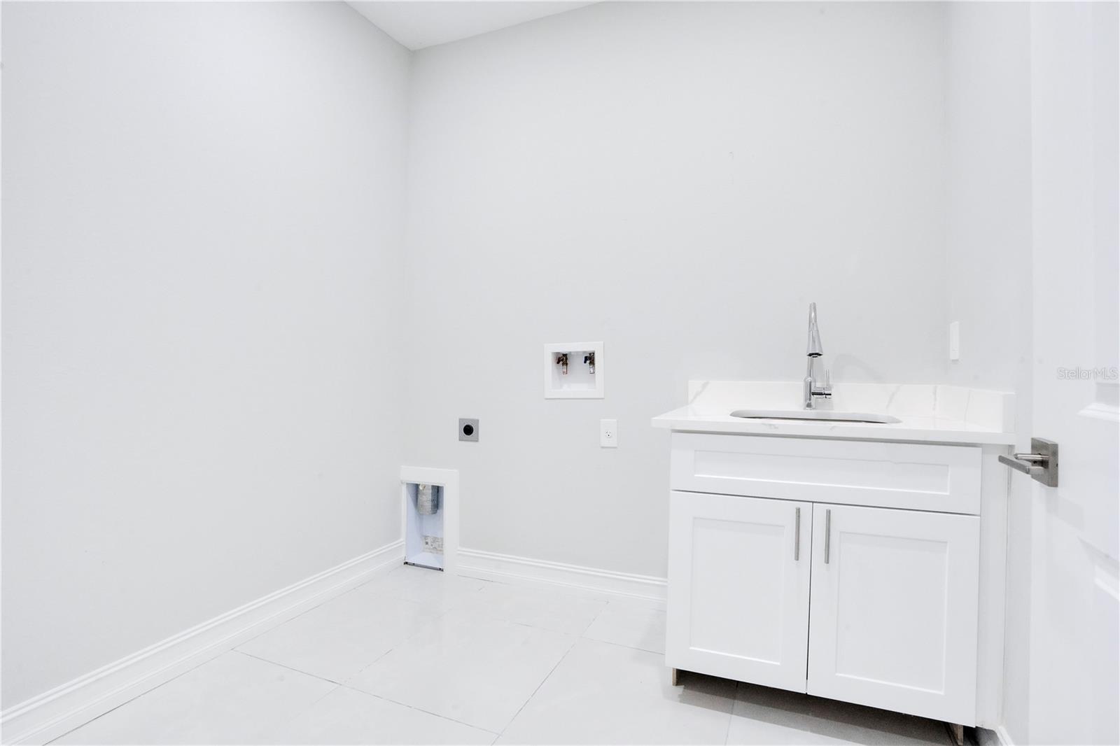3708 NW 42ND ST, CAPE CORAL, FL, 33993