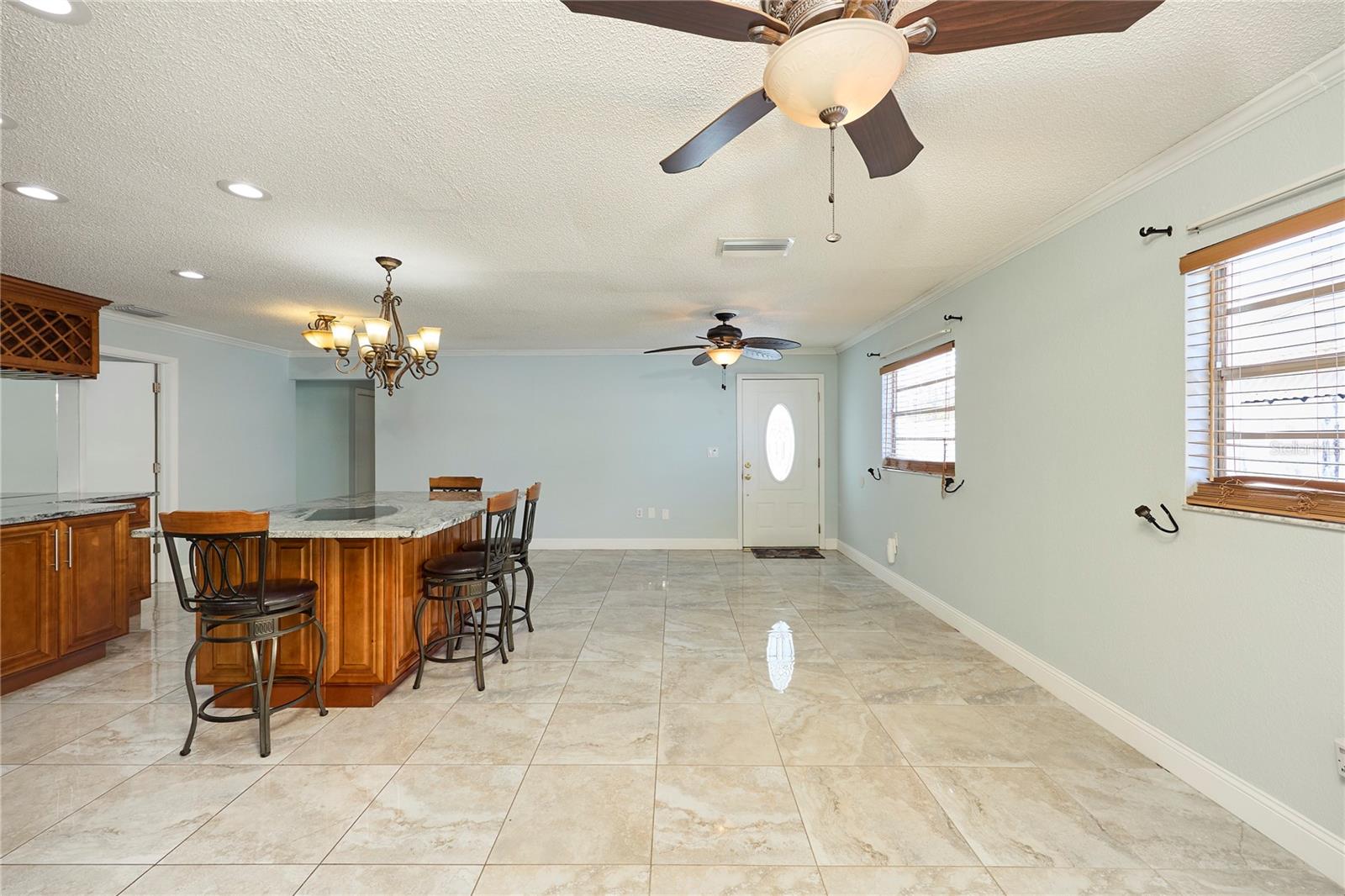 6804 N HUBERT AVE, TAMPA, FL, 33614