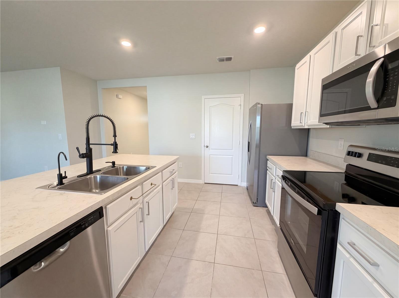 1818 IRBY CT, TAVARES, FL, 32778