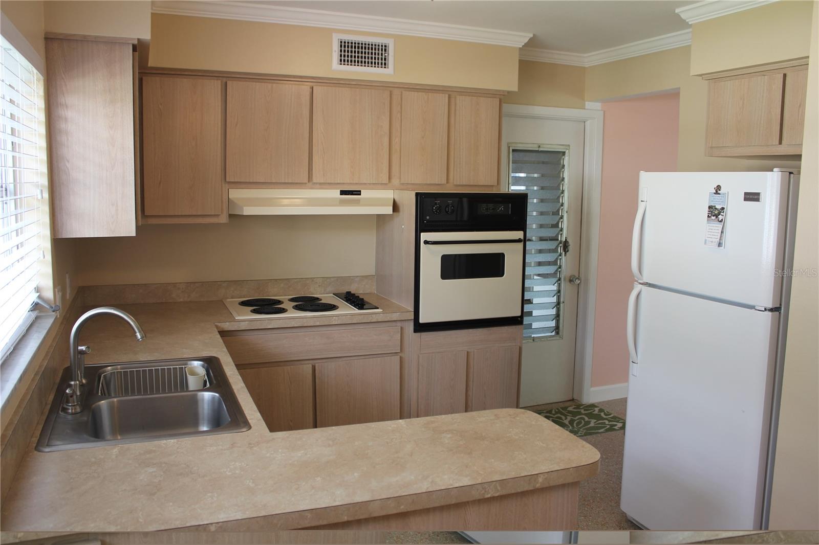 2025 PINE RIDGE DR, CLEARWATER, FL, 33763